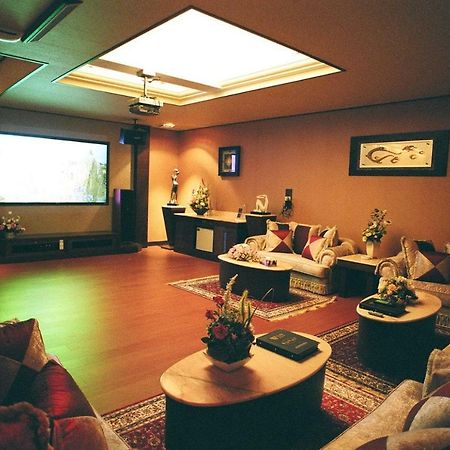 Daniel Spa Motel Pingzhen Zewnętrze zdjęcie